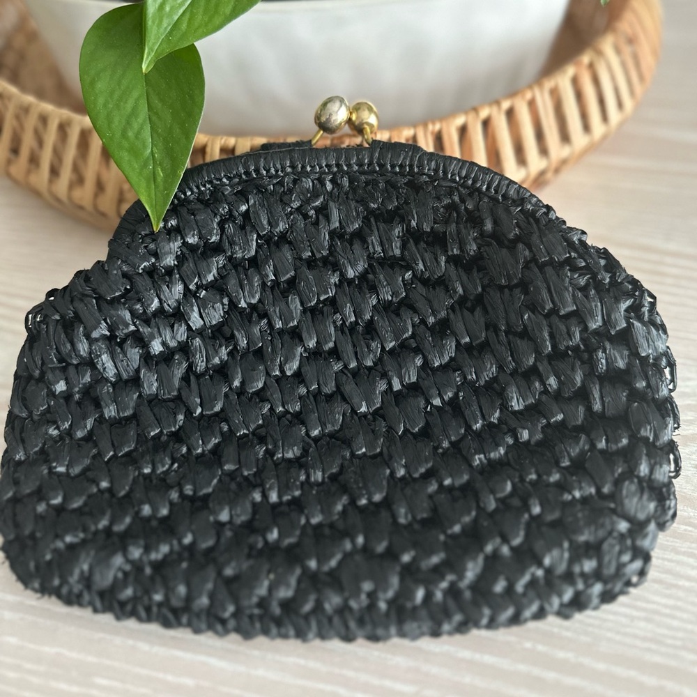 Vintage raffia popcorn stitch Kiss-Lock Clutch, made in Italy 🇮🇹 10”W x 8”H